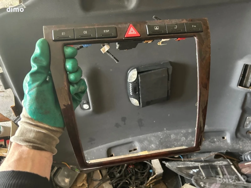рамка табло Audi A8 D2 facelift конзола махагон бутони 4D0820325, снимка 1