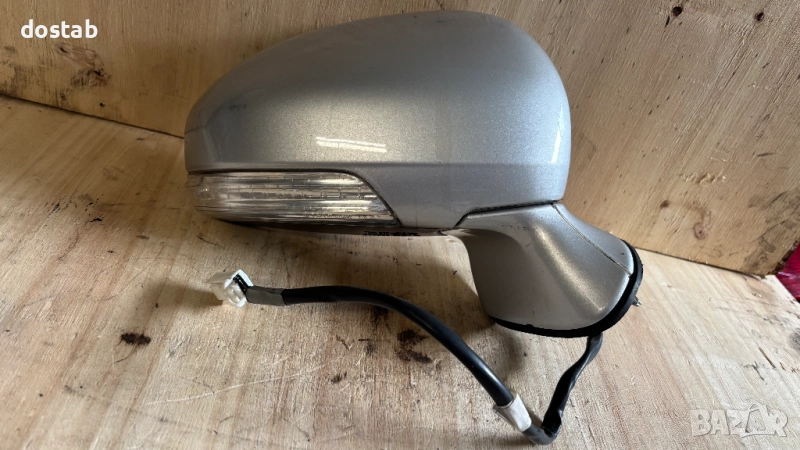 Огледало за Тойота Авенсис , снимка 1