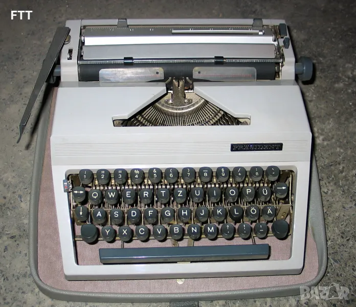 Немска пишеща машина "Президент", снимка 1