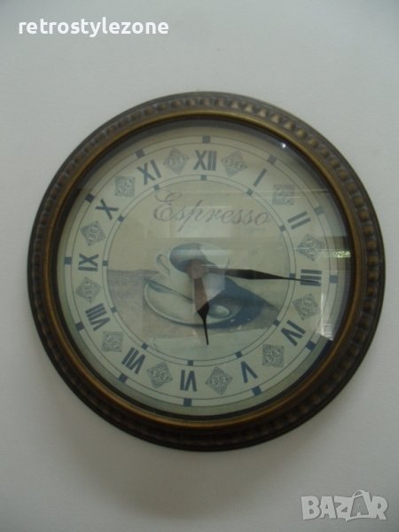 № 7072 стар стенен часовник  - кварцов механизъм  - работещ  - диаметър 39 см  - метал , синтетика, , снимка 1