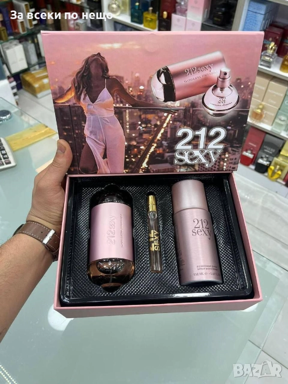 Carolina Herrera 212 Sexy Дамски Парфюмен Комплект Код E1158, снимка 1