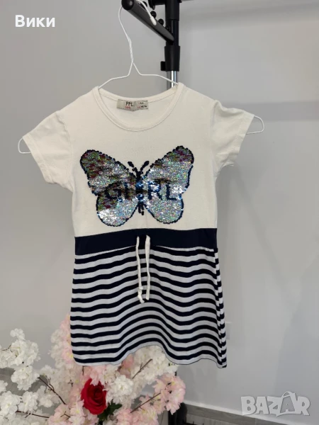 Детска рокля 5-6г но е умалена отговаря на 4-5г, снимка 1