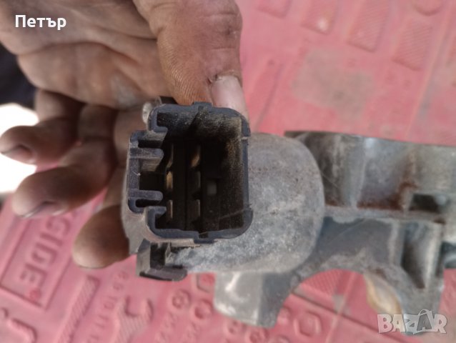 Контактен ключ тойота Авенсис Т25 , снимка 3 - Части - 40172919