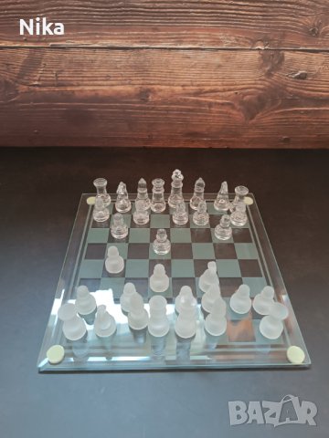 Чисто нов стъклен шах, снимка 4 - Настолни игри - 40993245