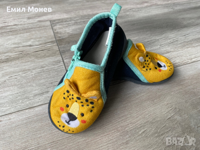 Пантофи 24 номер, снимка 4 - Детски пантофи - 44712684