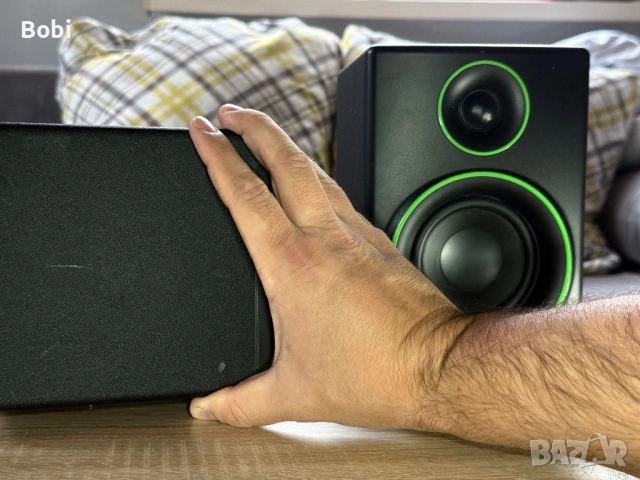 Mackie CR3 – компактни активни студийни колони, снимка 13 - Тонколони - 52630990