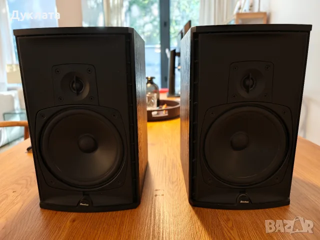 Продавам произведени в Америка букшелф колони Boston Acoustic CR7