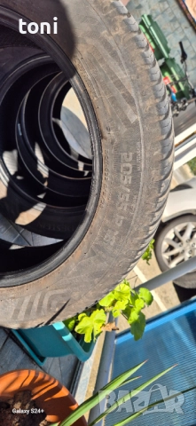 4 броя зимни гуми  Vredestein, снимка 4 - Гуми и джанти - 52394311