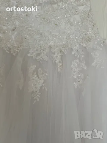 Булчинска рокля и воал, снимка 2 - Сватбени рокли - 47480309