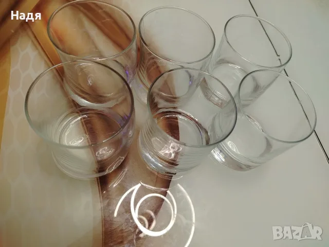 Шест броя стъклени чаши, снимка 2 - Чаши - 56333376