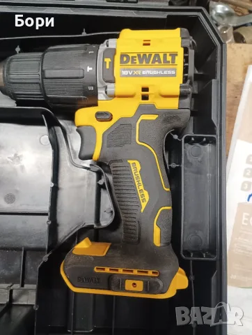 Винтоверт  DeWalt DCD 100., снимка 2 - Винтоверти - 55705830