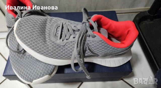 Дамски маратонки REEBOK, снимка 3 - Маратонки - 52328059