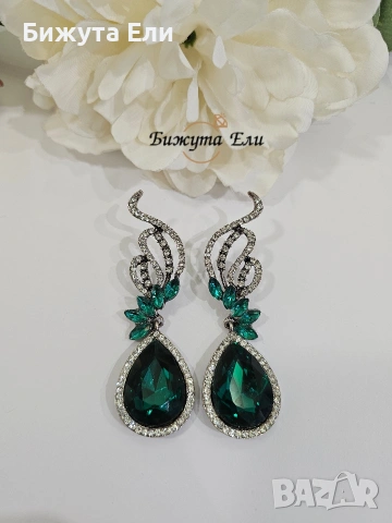 Официални обеци с кристали , снимка 2 - Обеци - 53821575