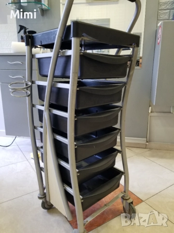 Фризьорска количка