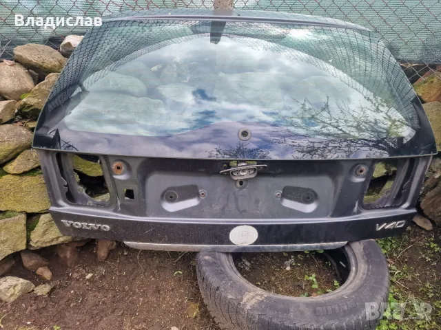 Заден капак Volvo v40 , снимка 2 - Части - 49798211