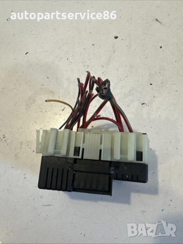 Кутия за предпазители за Volvo XC60 2.0D (2011) 6G9T-14C507-AB, снимка 2 - Части - 53743225