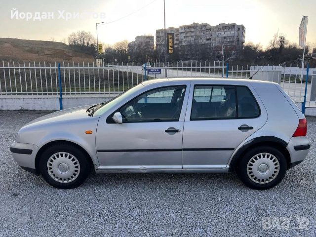 Продавам Volkswagen Golf 4 1.6, снимка 2 - Автомобили и джипове - 53854803