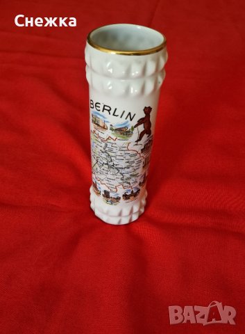 Порцеланова немска ваза, снимка 1