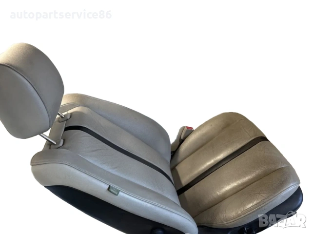 Предна десна седалка бяла кожа 2.3t за Mazda CX-7 (2011)