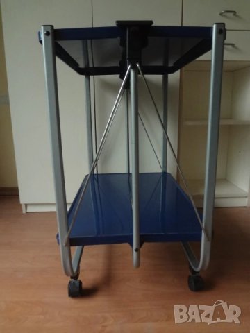 Сгъваема помощна къмпинг грил маса от Германия, снимка 2 - Маси - 51055810