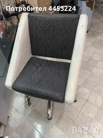 Фризьорски столове- професионални и поставка за крака 