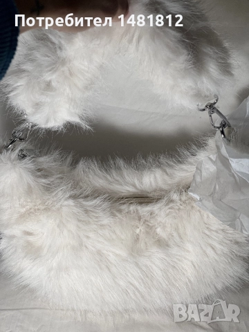 Малка пухкава чантичка , снимка 4 - Чанти - 52977090