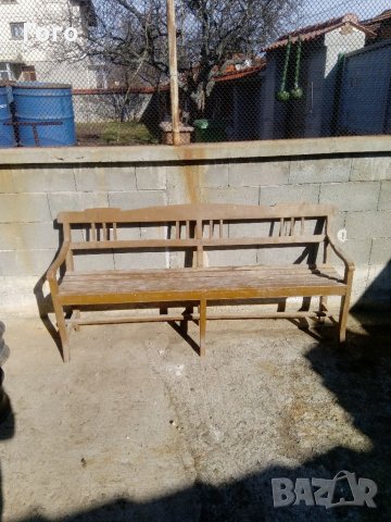 Старинна пейка