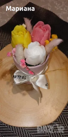 Ръчно изработени сапуни/свещи, снимка 12 - Изкуствени цветя - 49398063