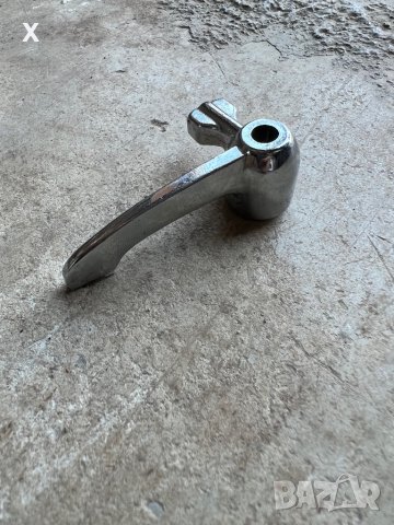 Дръжка за заключване за триъгълния вятърен прозорец ВАЗ 2101 2102 2103 2106 2101-6103103 НОВ ОРИГИНА, снимка 2 - Части - 41400184