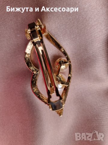 Официална метална шнола в златисто с кристали и перли и закопчаване с френски механизъм. , снимка 7 - Аксесоари за коса - 39300025
