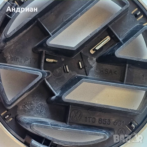 Емблема VW 1T0853601 за VW Polo IV (9N), снимка 2 - Части - 50689968