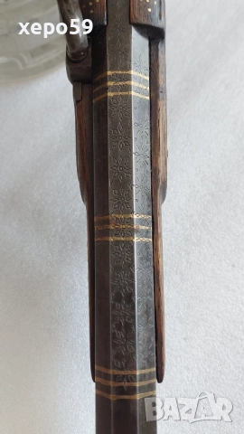 Капсулен пищов в отлично състояние-гравирана цев и златни набивки ,револвер, ятаган,сабя,щик, снимка 3 - Антикварни и старинни предмети - 52217537
