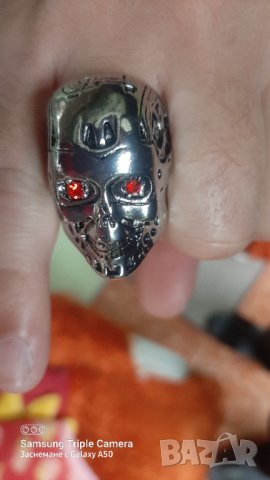 Мъжки пръстен ретро с червени кристални камъни Терминатор, снимка 1 - Пръстени - 34435193