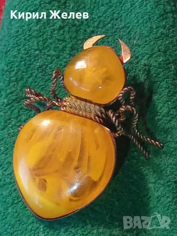 Стара ПОЗЛАТЕНА МЕДНА ФИГУРАЛНА КЕХЛИБАРЕНА БРОШКА БРЪМБАР Ръчна МАЙСТОРСКА ИЗРАБОТКА 48883, снимка 17 - Антикварни и старинни предмети - 48444573