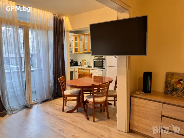 Уютен апартамент в центъра – на крачка от всичко!, снимка 2 - Почивки на море - 48992191