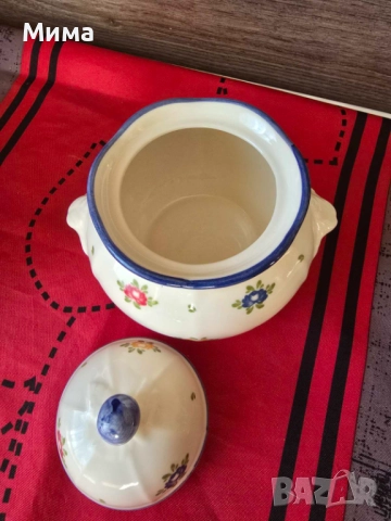 Винтидж буркан/захарница от Zeller Fayencerie, снимка 2 - Кутии за храна - 51781723