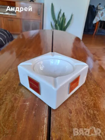 Стар пепелник Dunhill, снимка 2 - Други ценни предмети - 48309838