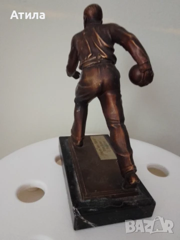 скулптура "боулинг" метал ,мрамор19/17 см, снимка 4 - Други - 51399810