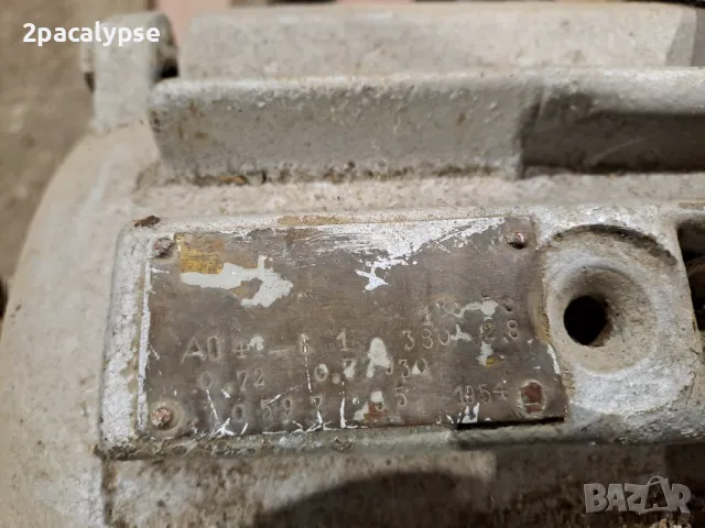 Електромотор на стойка, снимка 3 - Електродвигатели - 49695035