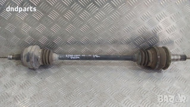 Полуоска Mercedes E220 C207 CDI 2012г.(задна лява)	