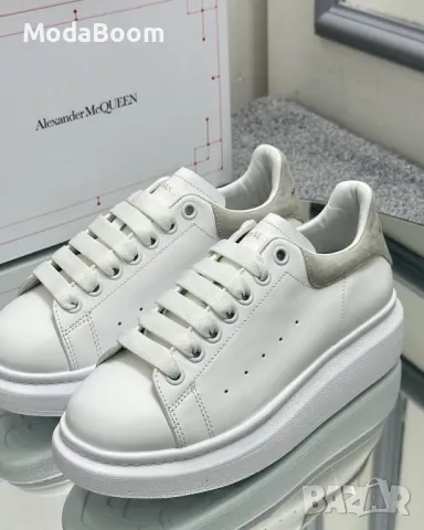 Alexander McQueen естествена кожа дамски маратонки , снимка 1 - Маратонки - 48765262