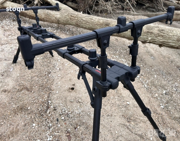 Шаранджйиска стойка за 3 броя въдици , снимка 2 - Такъми - 52896974