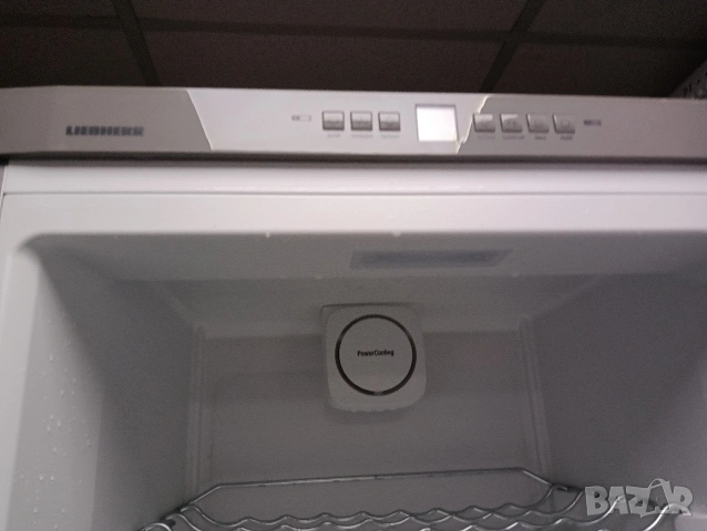 Иноксов комбиниран хладилник с фризер Liebherr с 2 години Гаранция!, снимка 6 - Хладилници - 53607903