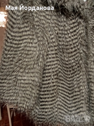 Късо еко-палто на английската марка Brave Suol за дизайнерска мода, размер М, сиво, цена 48 лв., снимка 2 - Палта, манта - 51945545