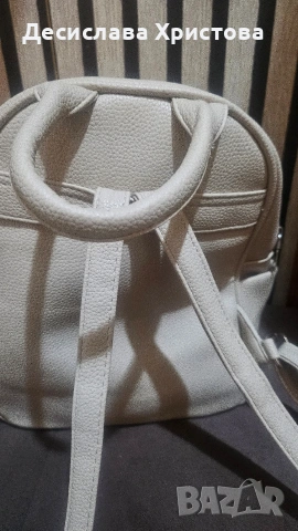 Дамска раница, снимка 4 - Раници - 53483678