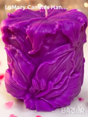 Свещ “ Лилави цветя”, снимка 2 - Декорация за дома - 53223078