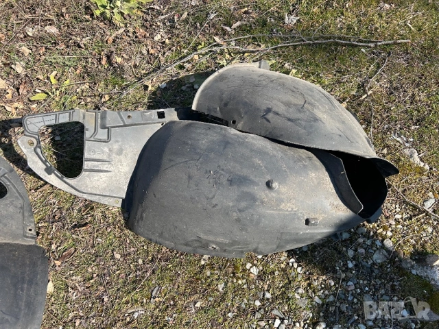 подкалници VW Touran ляв подкалник десен, снимка 3 - Части - 53666564