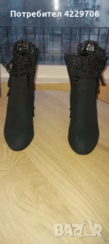 Дамски боти велур с дантела, снимка 1