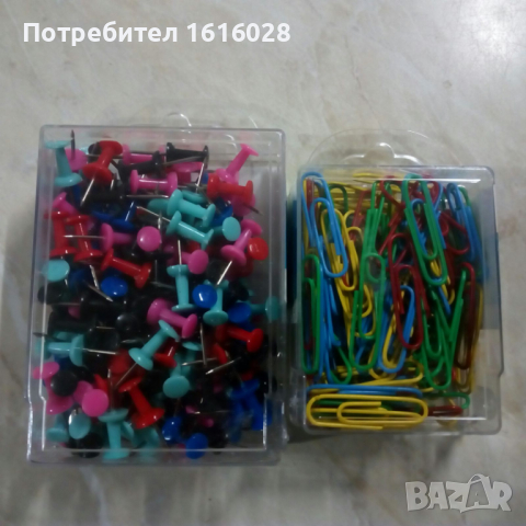 Кутийки с цветни кламери и пинчета за коркова дъска., снимка 4 - Ученически пособия, канцеларски материали - 36333622