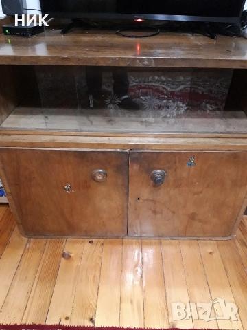 ДЪРВЕН БЮФЕТ